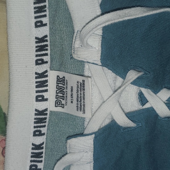 PINK Sweater - Picture 2 of 2